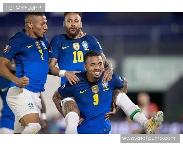 深圳足球队以86分领跑奥运会积分榜展现强大实力与团队合作精神