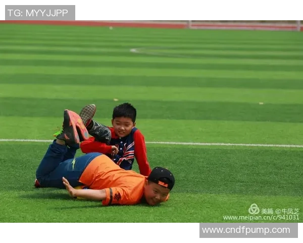 足球明星背后的故事：探寻他们的家庭背景与成长历程